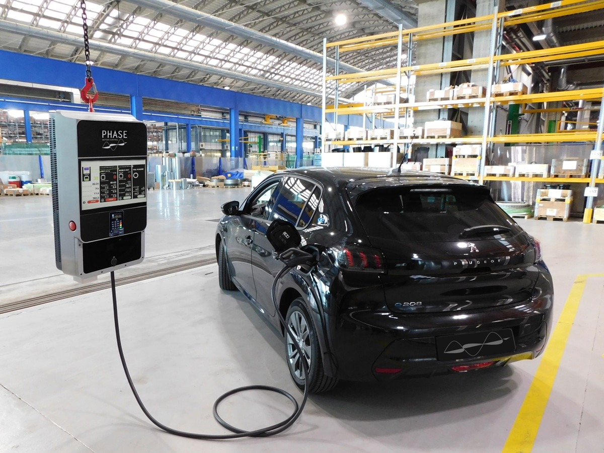 Bidirectional G2V AND G2V fast battery charger systems